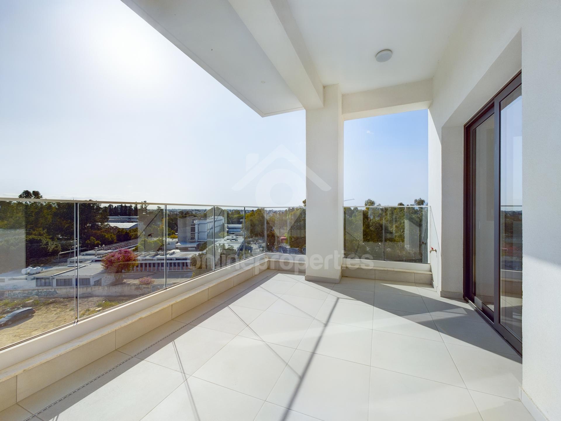 Contemporary two bedrooms city apartment, great location