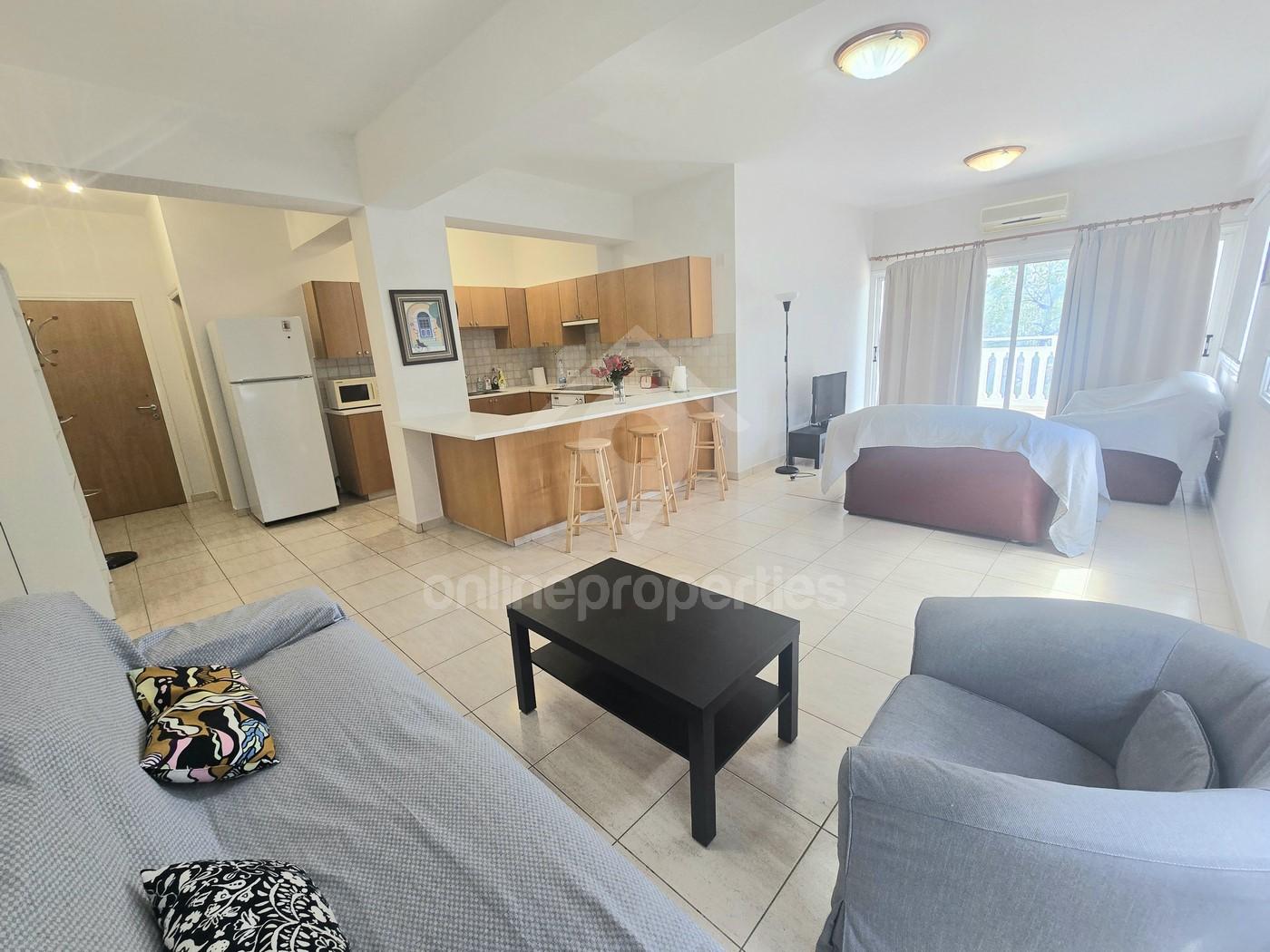 To change image, hover mouse over thumbnails below