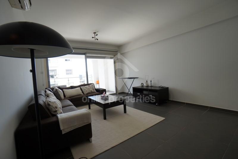 To change image, hover mouse over thumbnails below