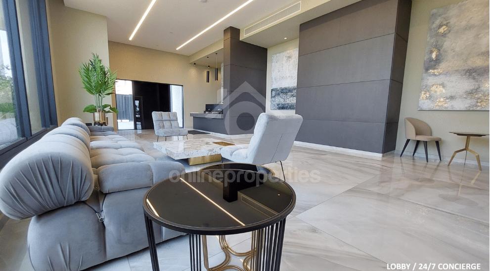 To change image, hover mouse over thumbnails below