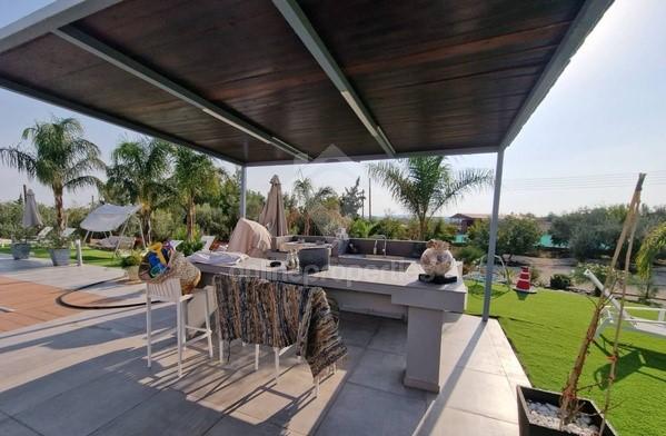 Marvelous 5-bedroom villa 