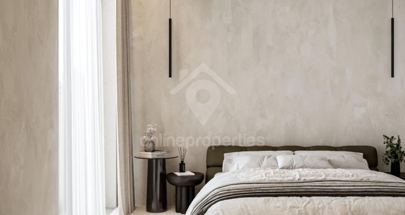 To change image, hover mouse over thumbnails below