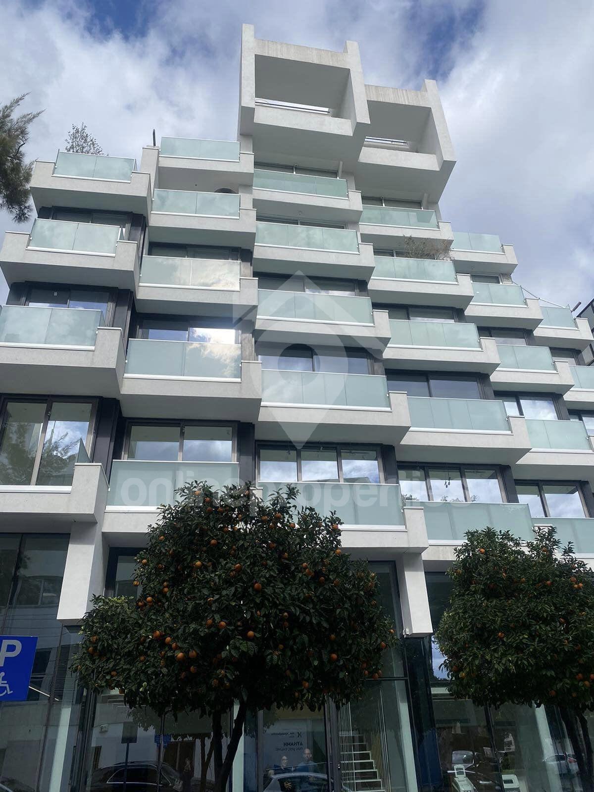 Beautiful, renovated 3 bedroom close to the city center