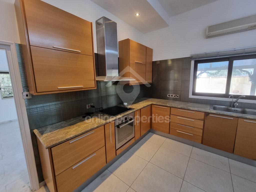 To change image, hover mouse over thumbnails below