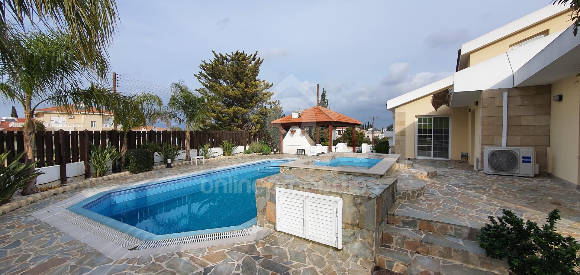 To change image, hover mouse over thumbnails below