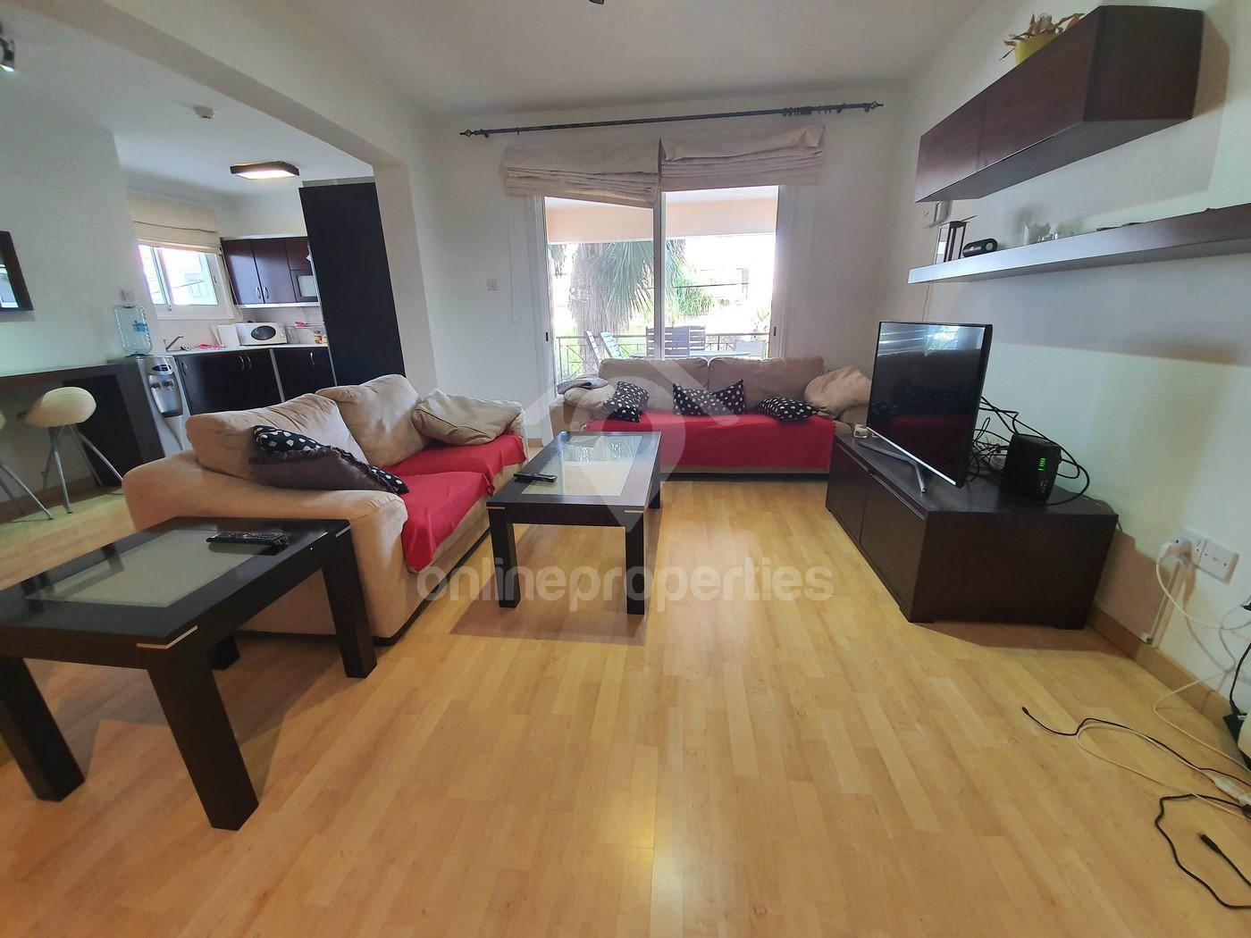 To change image, hover mouse over thumbnails below