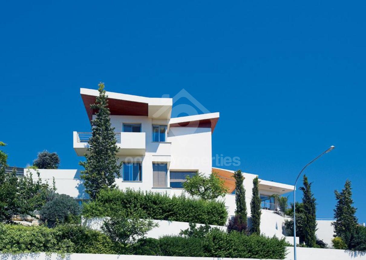 To change image, hover mouse over thumbnails below