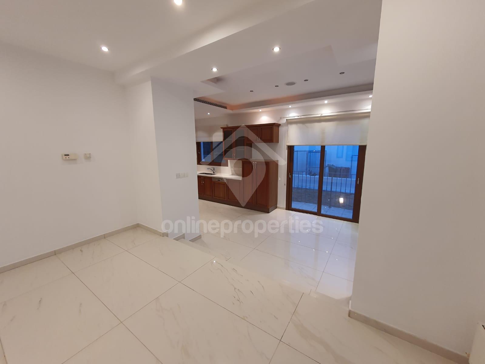 To change image, hover mouse over thumbnails below