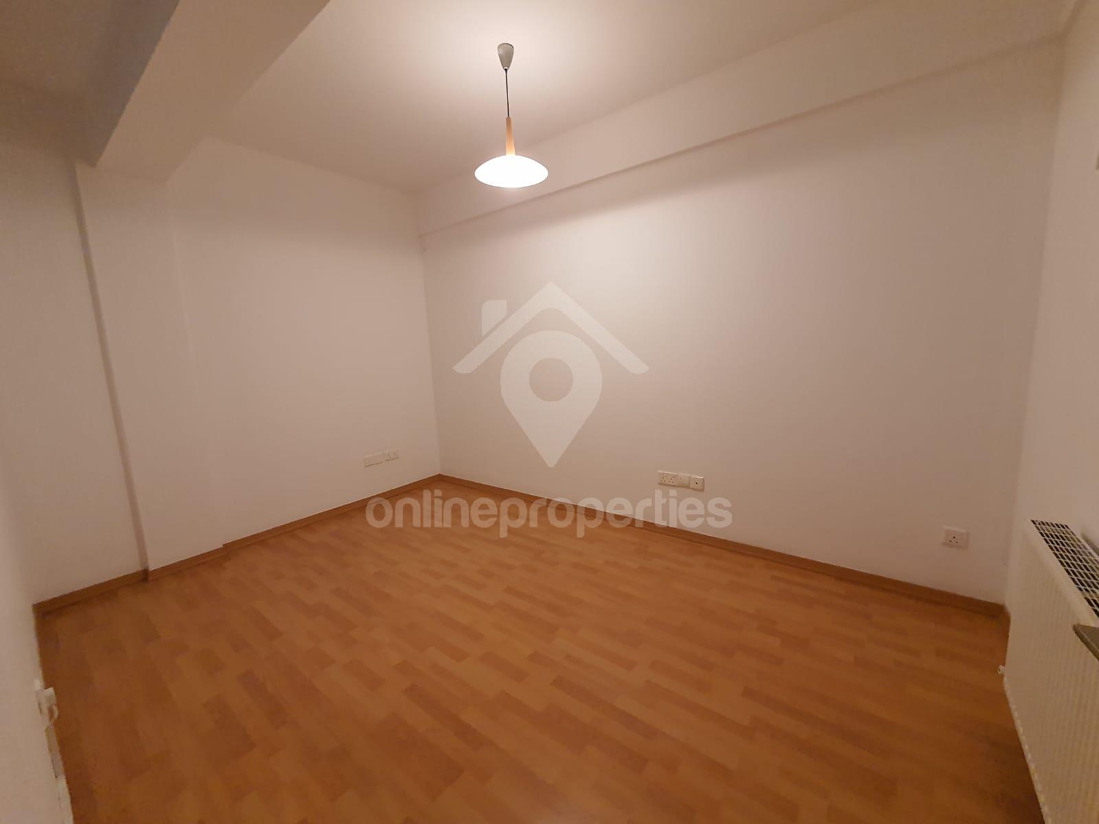 To change image, hover mouse over thumbnails below