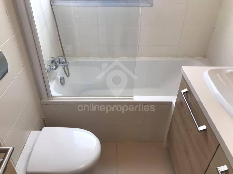 To change image, hover mouse over thumbnails below