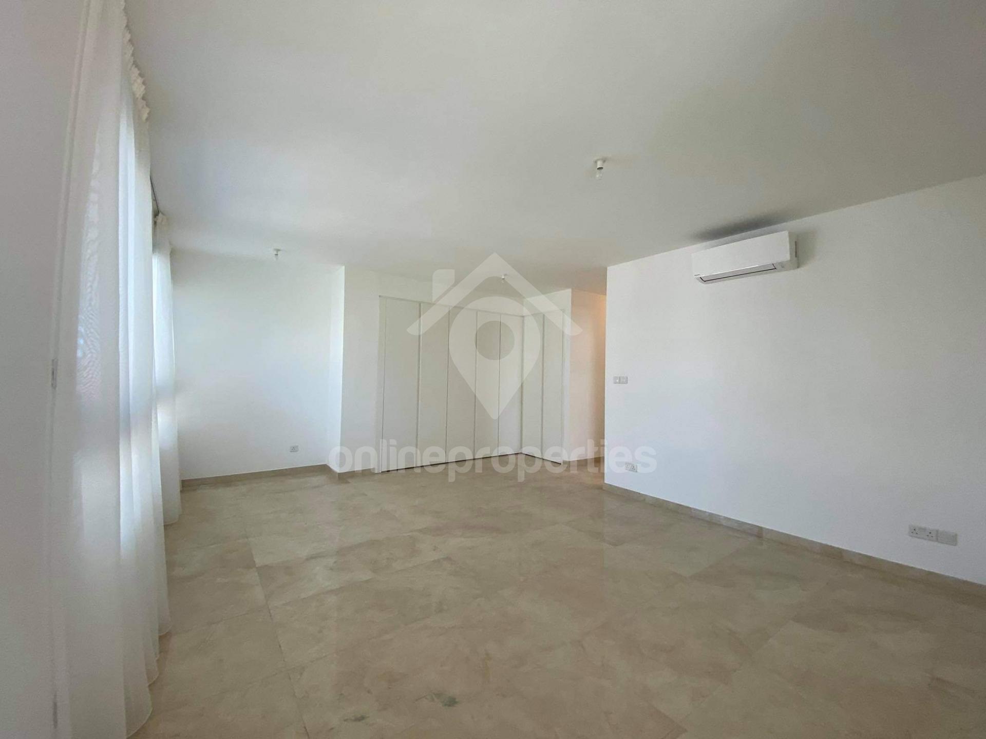 To change image, hover mouse over thumbnails below