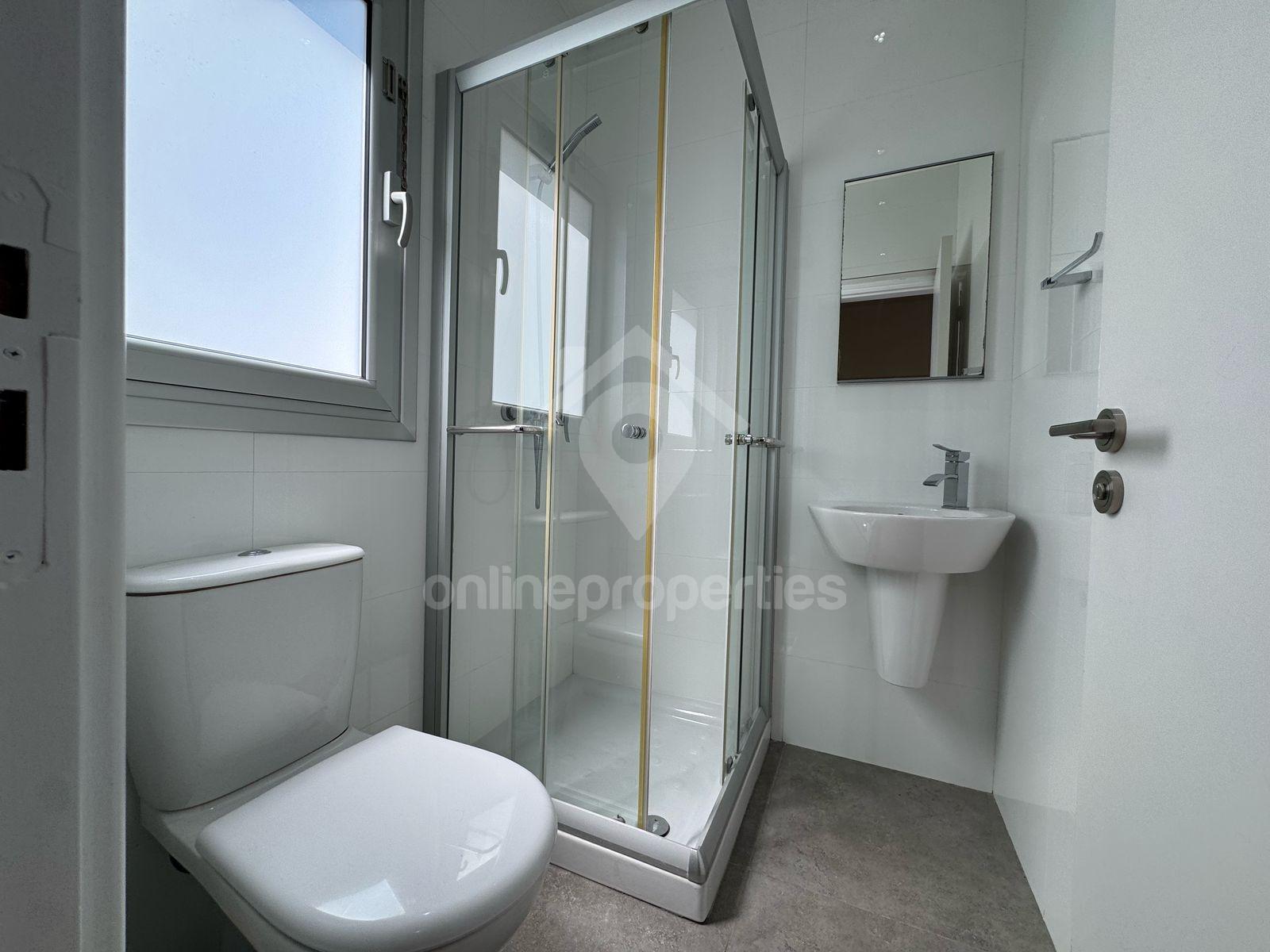 To change image, hover mouse over thumbnails below