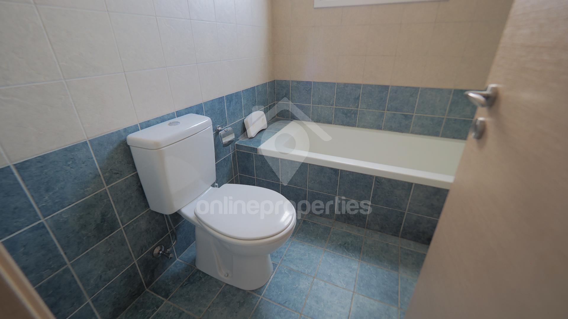 To change image, hover mouse over thumbnails below