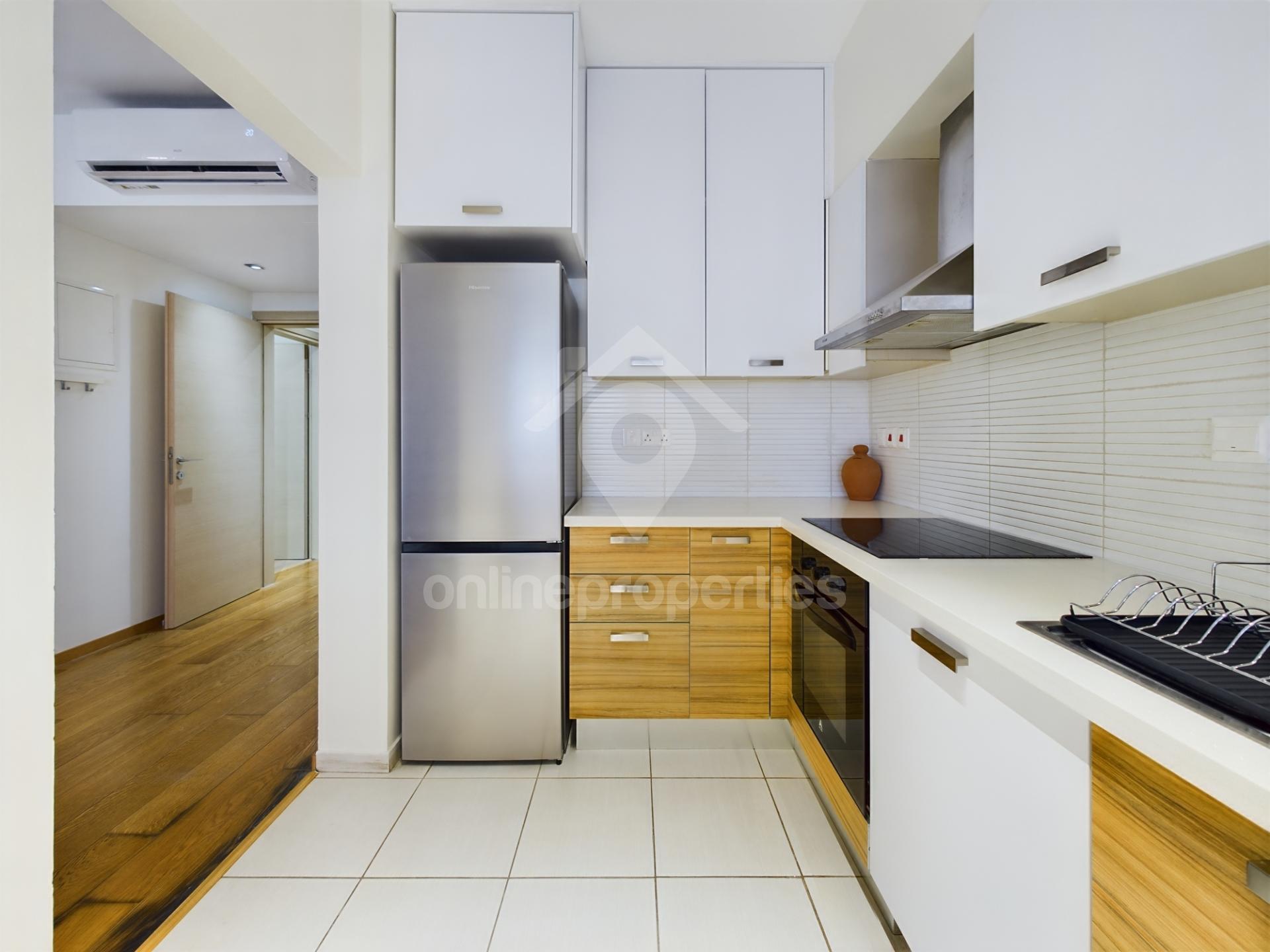 To change image, hover mouse over thumbnails below