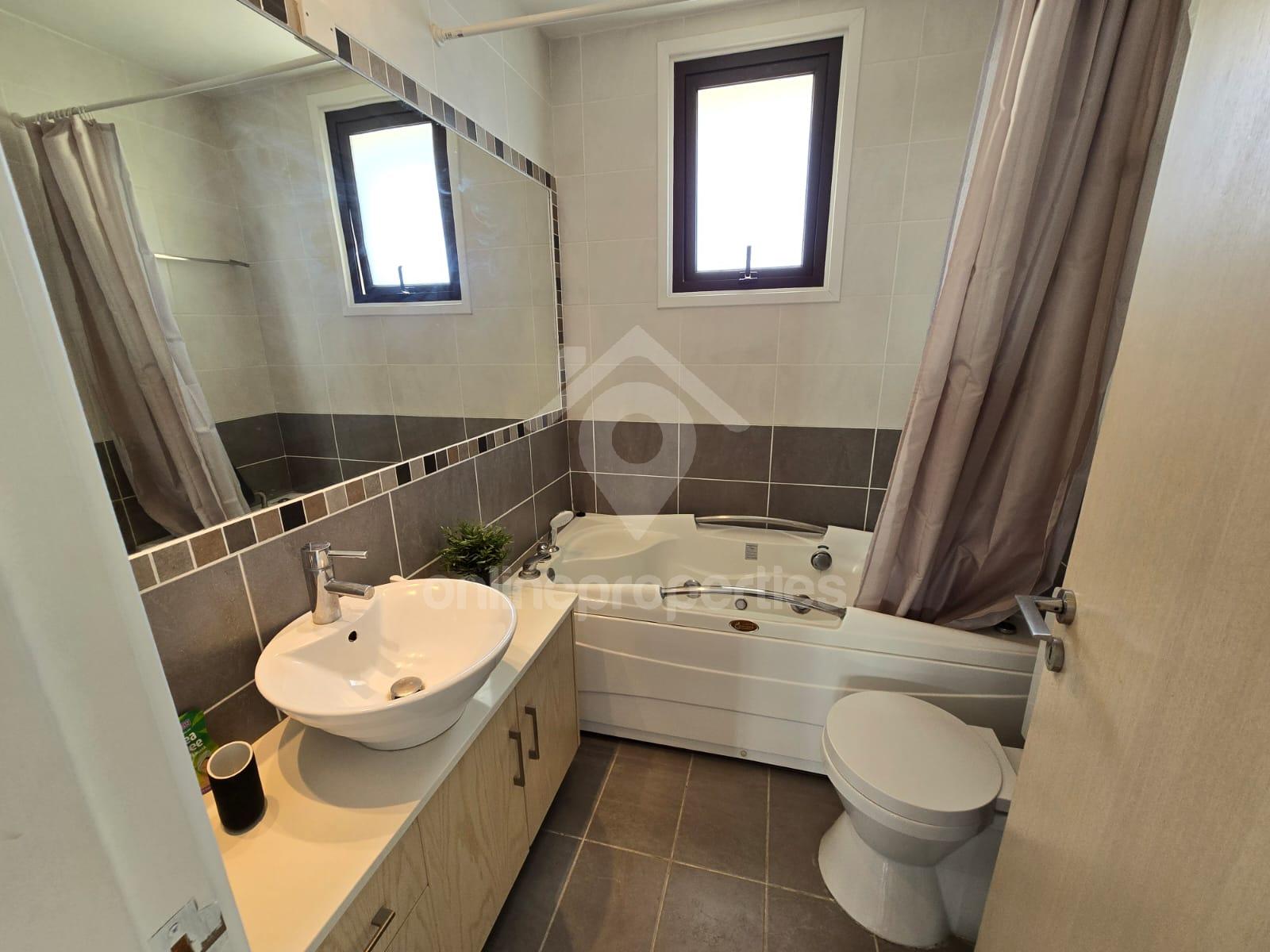 To change image, hover mouse over thumbnails below