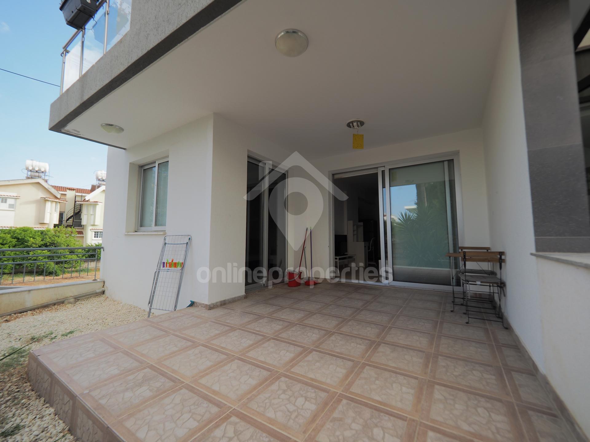 To change image, hover mouse over thumbnails below