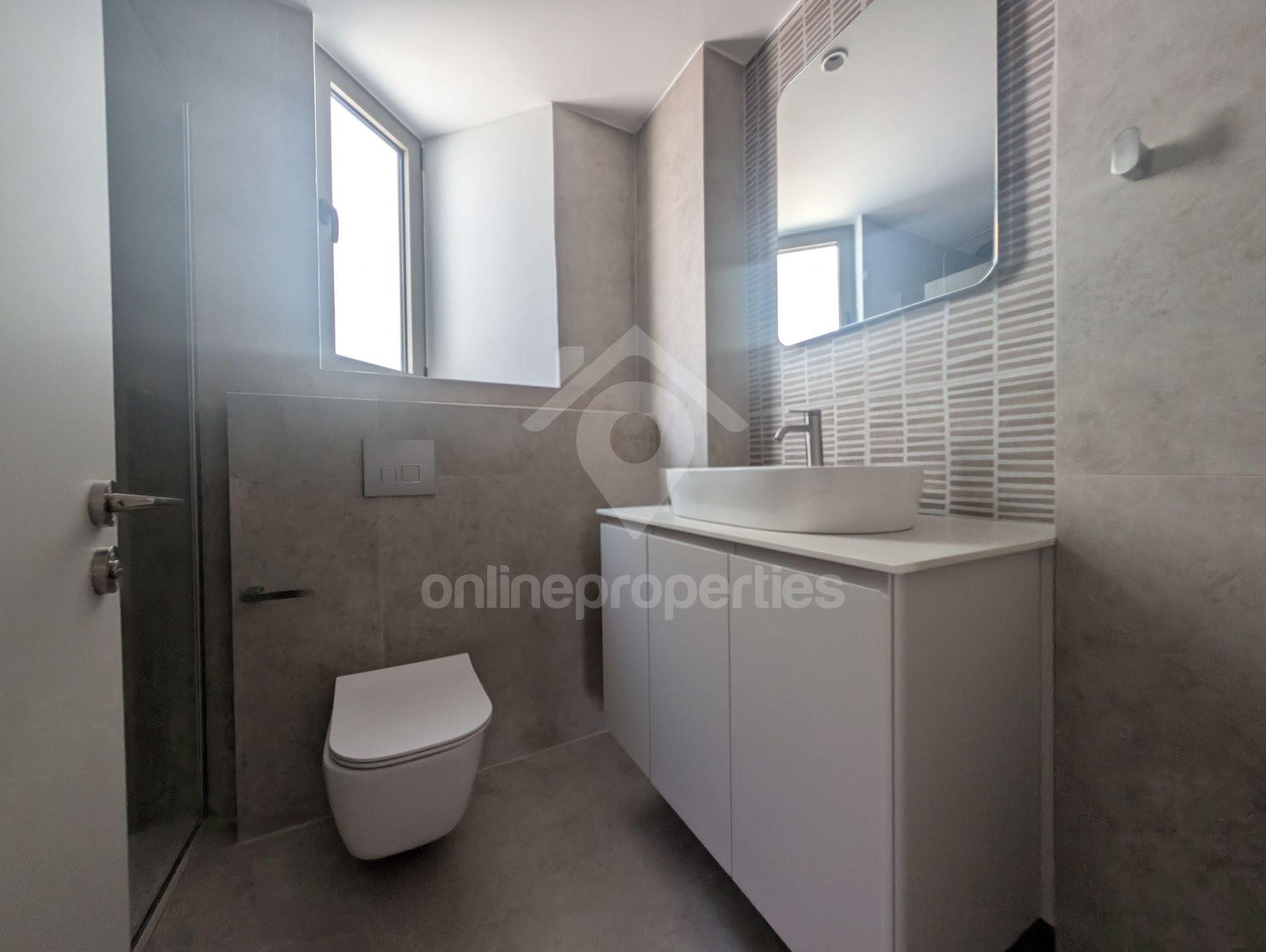 To change image, hover mouse over thumbnails below