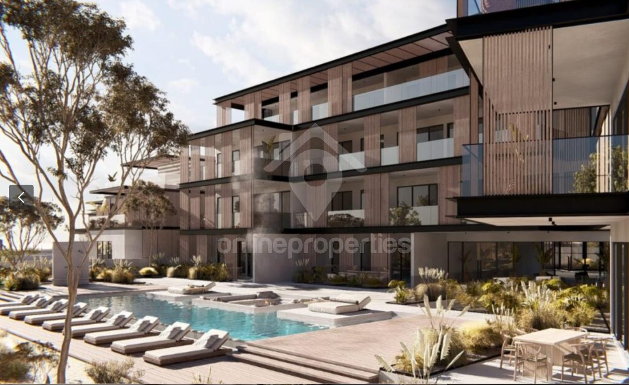 To change image, hover mouse over thumbnails below