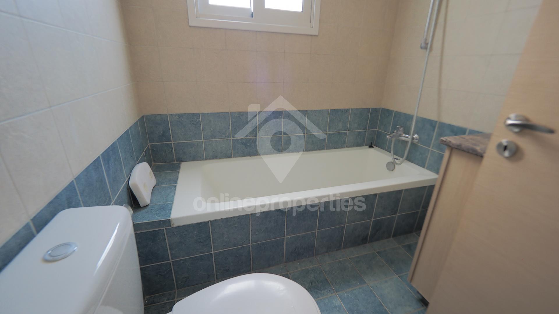 To change image, hover mouse over thumbnails below