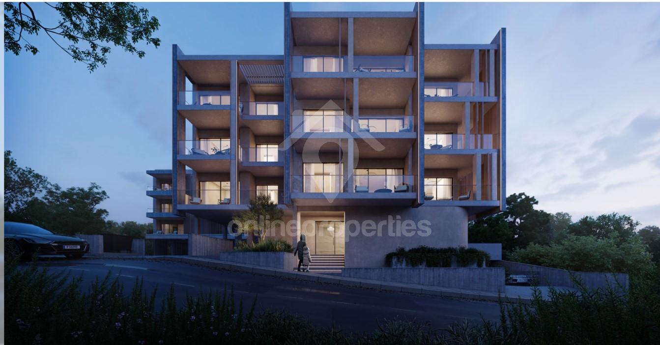 To change image, hover mouse over thumbnails below