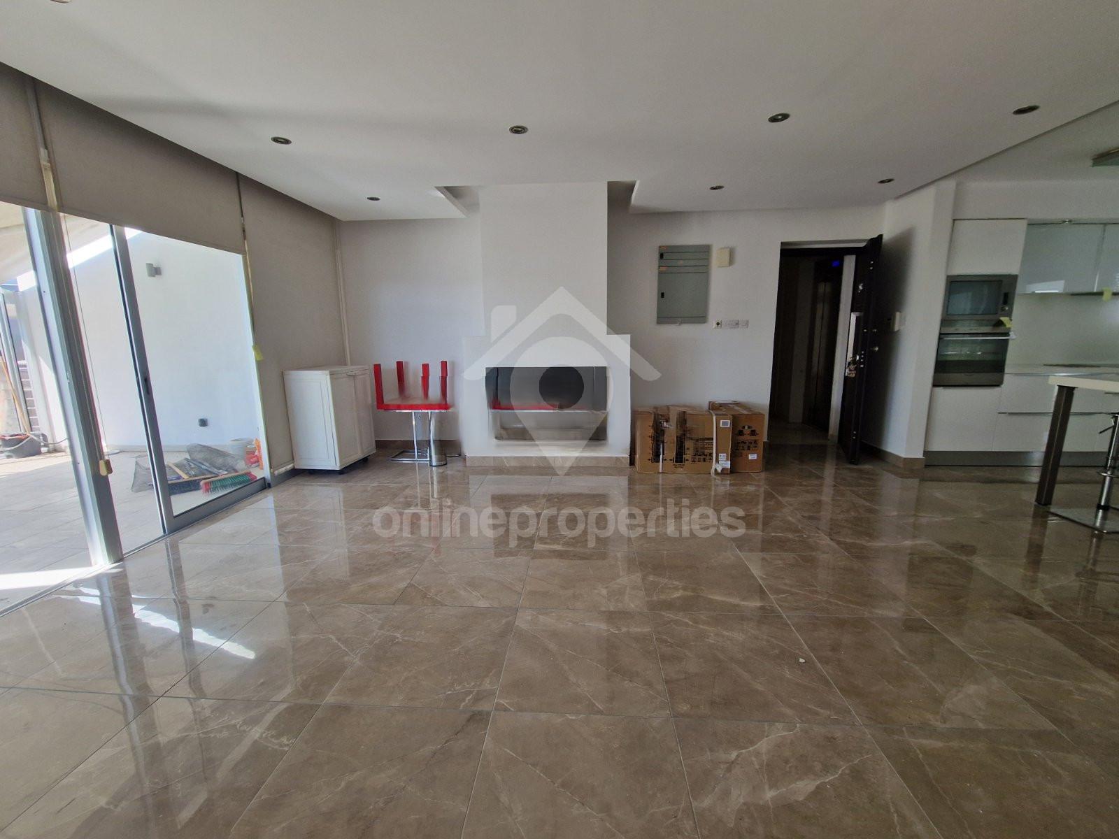 To change image, hover mouse over thumbnails below