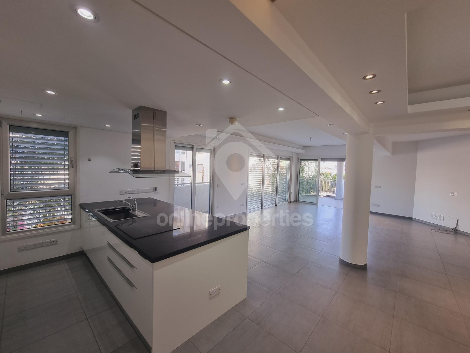 Luxurious 4 Bedroom Apartment