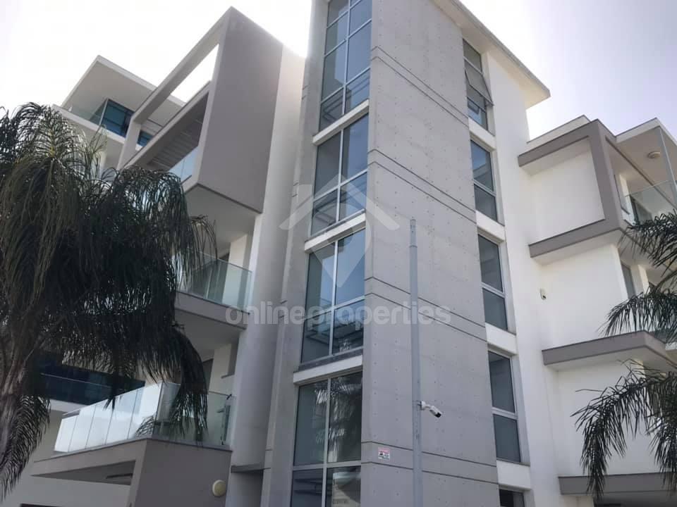 To change image, hover mouse over thumbnails below