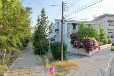 To change image, hover mouse over thumbnails below