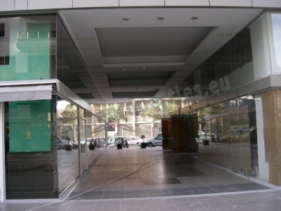 To change image, hover mouse over thumbnails below