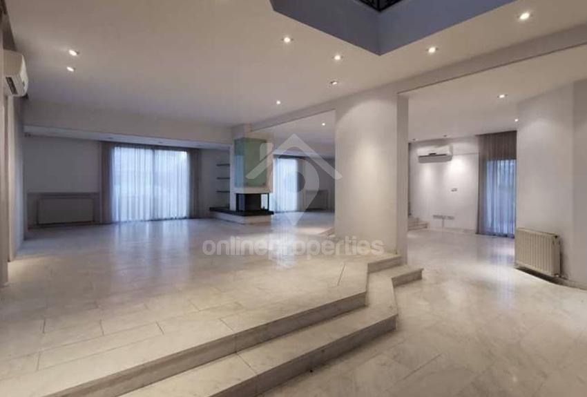 To change image, hover mouse over thumbnails below