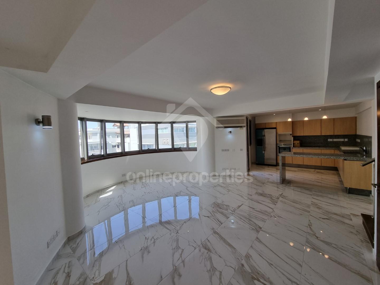 To change image, hover mouse over thumbnails below