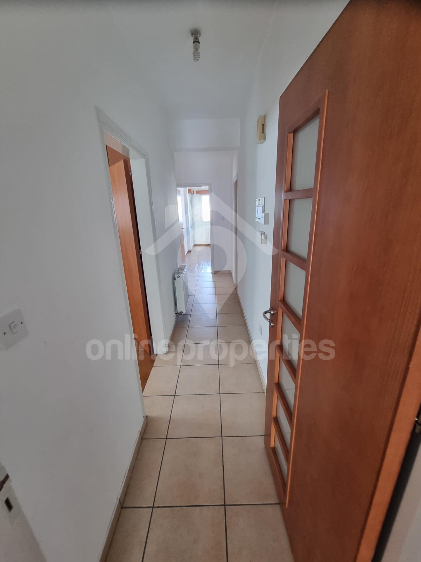 To change image, hover mouse over thumbnails below