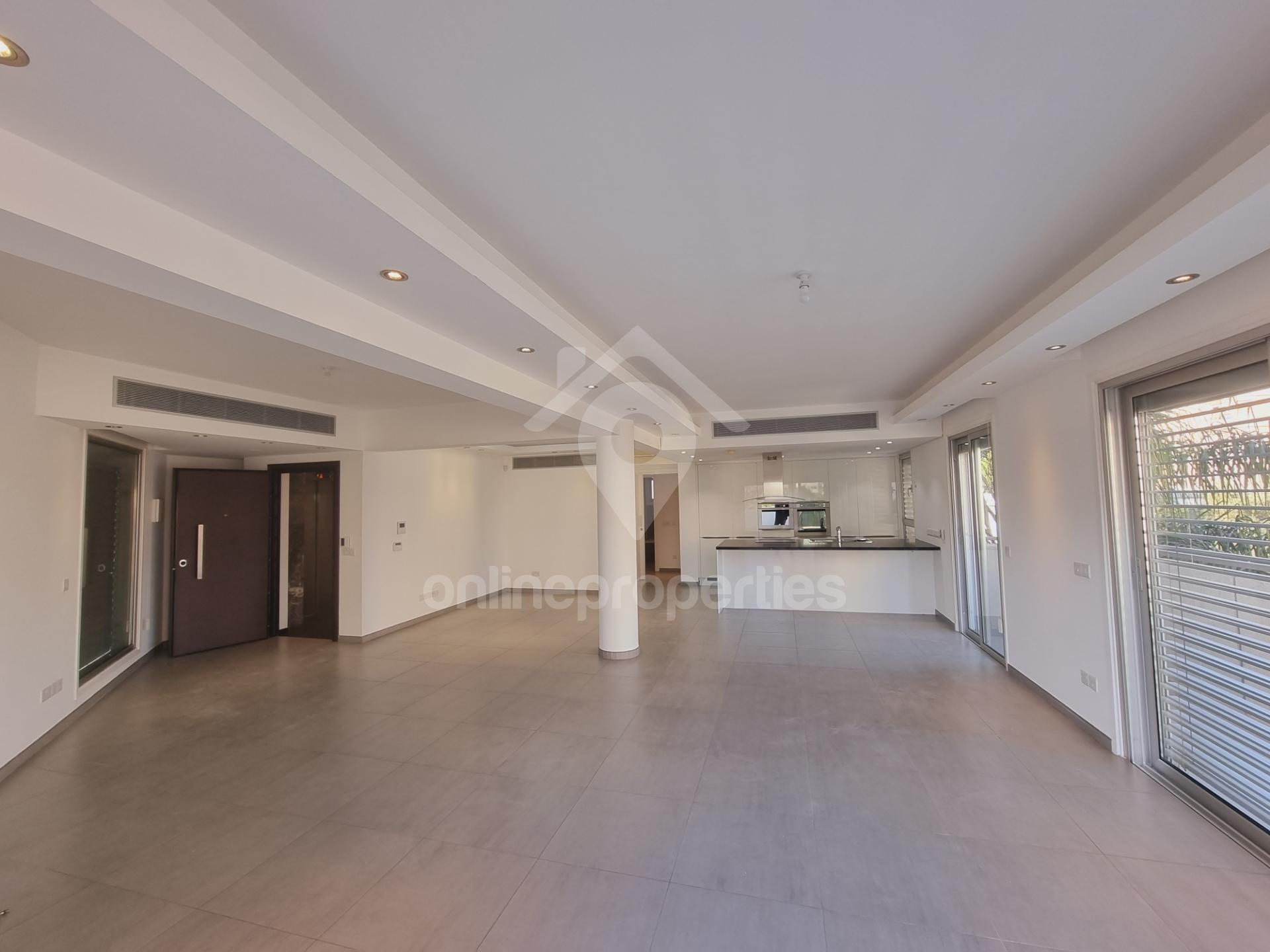 To change image, hover mouse over thumbnails below