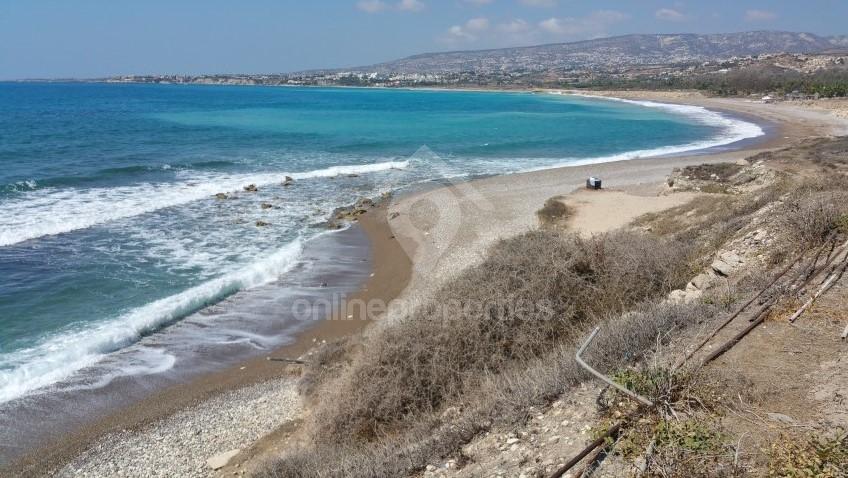 To change image, hover mouse over thumbnails below