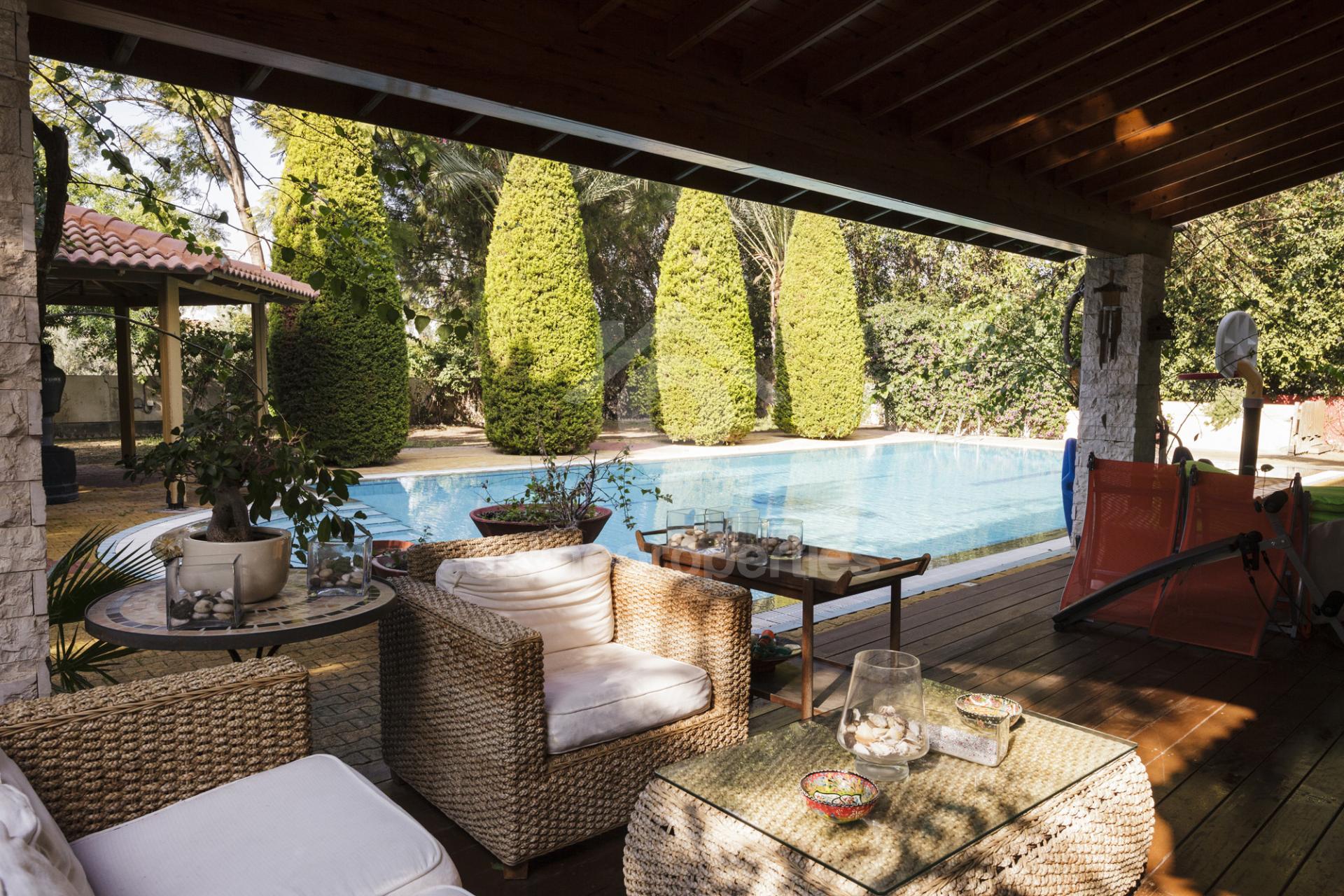 4 Bedroom House near Papantoniou supermarket