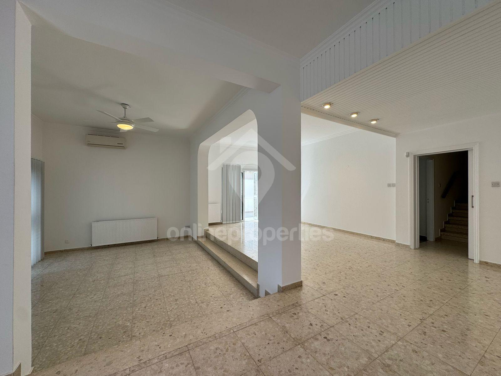 To change image, hover mouse over thumbnails below