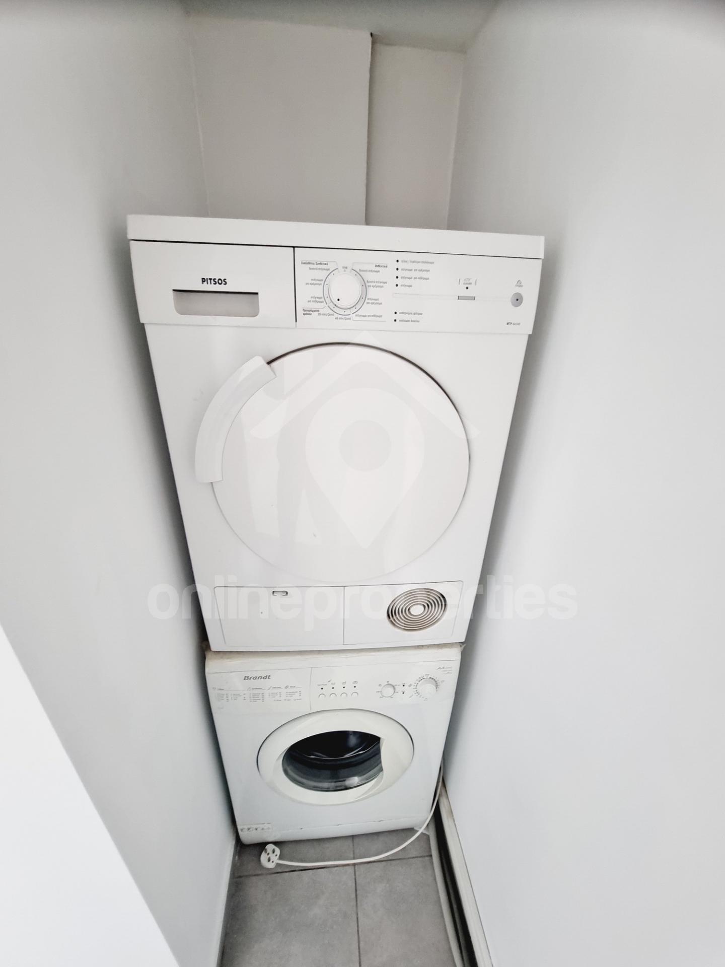 To change image, hover mouse over thumbnails below