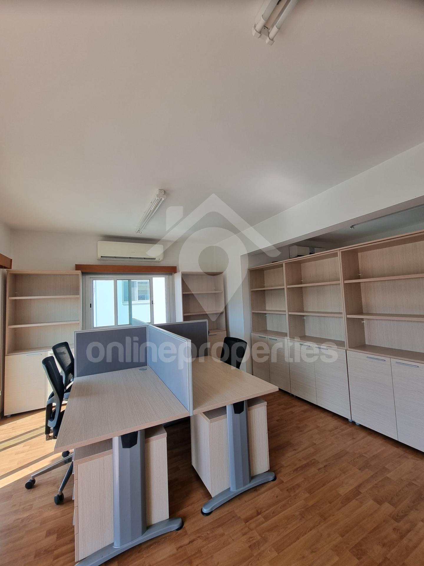 To change image, hover mouse over thumbnails below