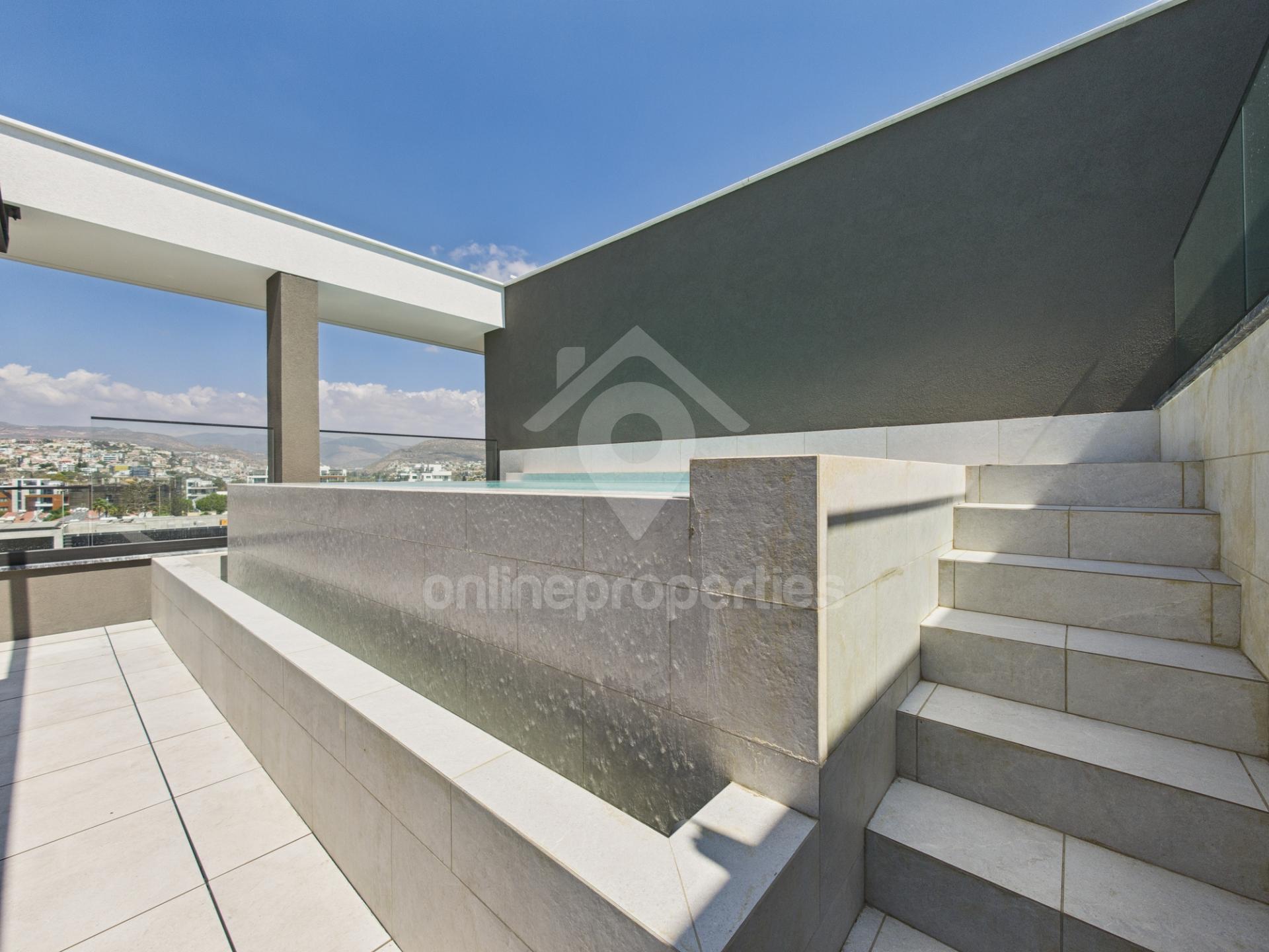 To change image, hover mouse over thumbnails below