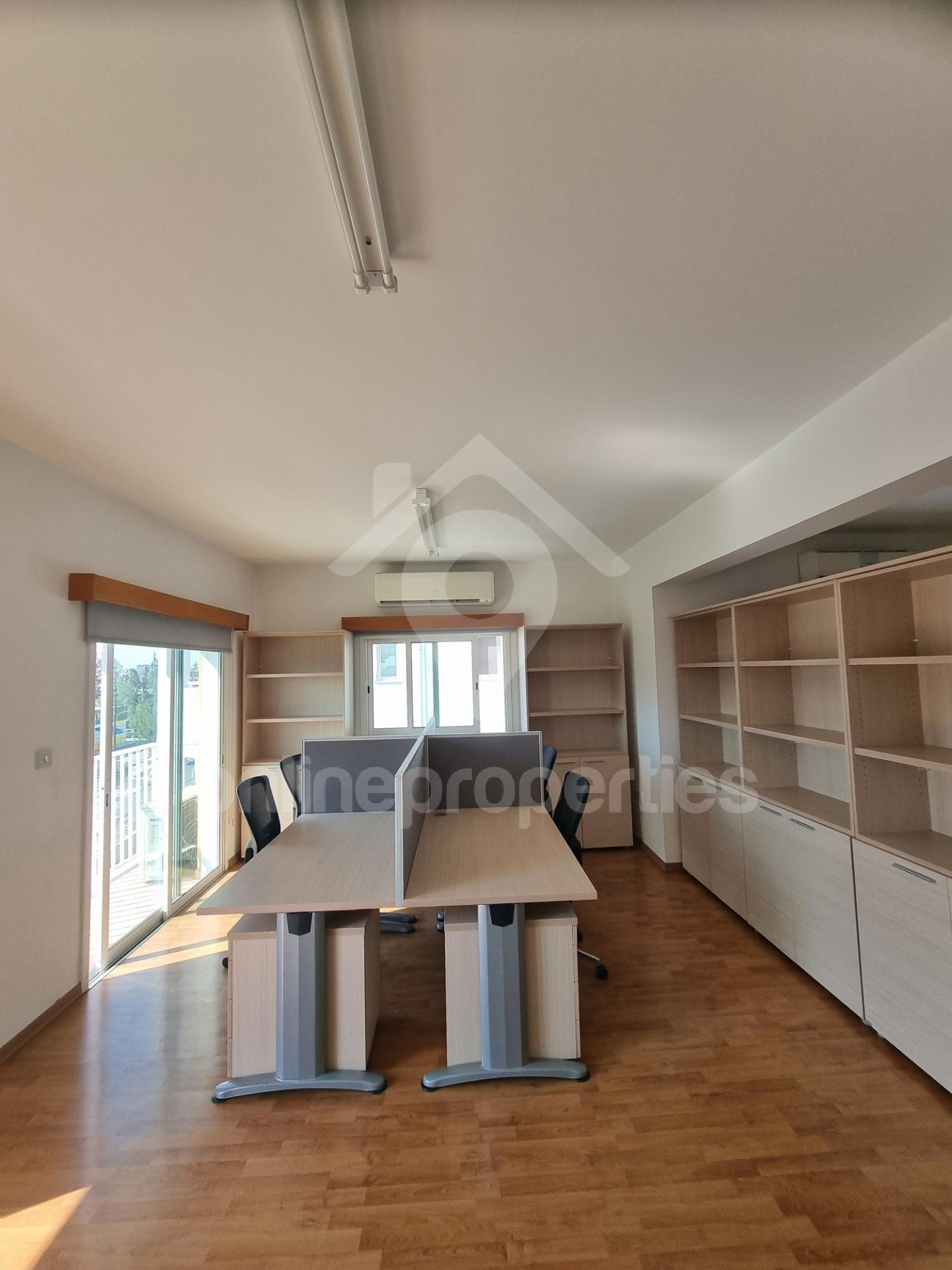 To change image, hover mouse over thumbnails below